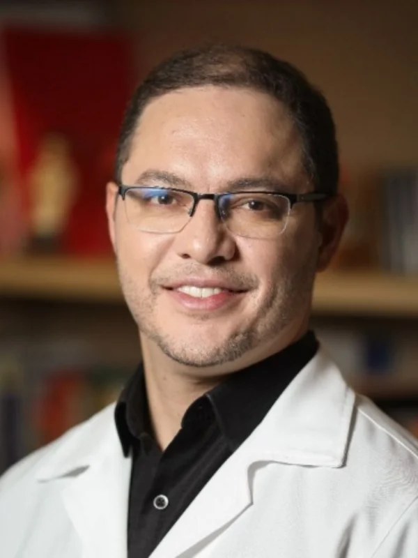 Dr. Pablo Vinicius